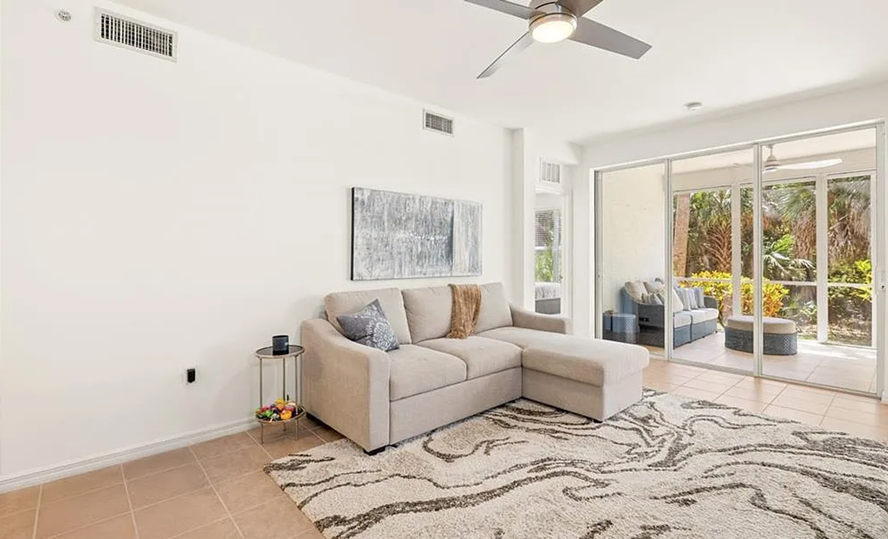 1315 Henley St #1006 - Photo 7 of 31