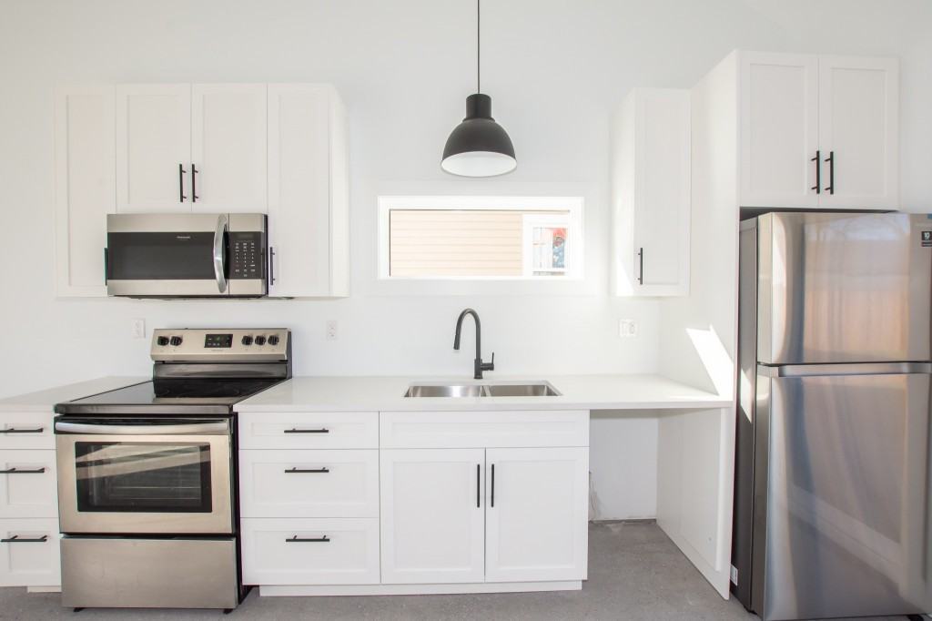 6151 Churchill St - Photo 5 of 21