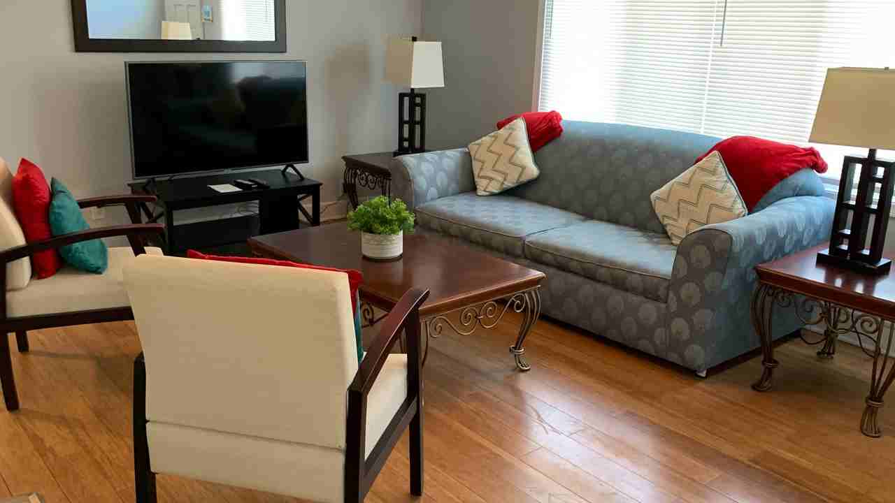 116 E Cornwallis Rd - Photo 5 of 44