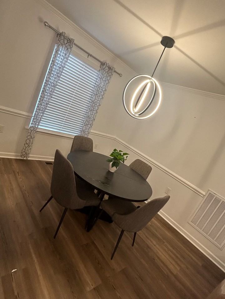 5410 Albemarle Rd - Photo 6 of 34