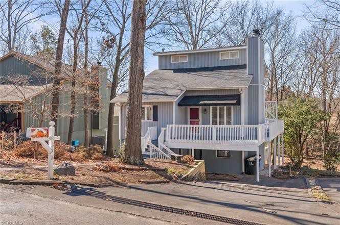 2630 Merry Oaks Trl - Photo 4 of 21