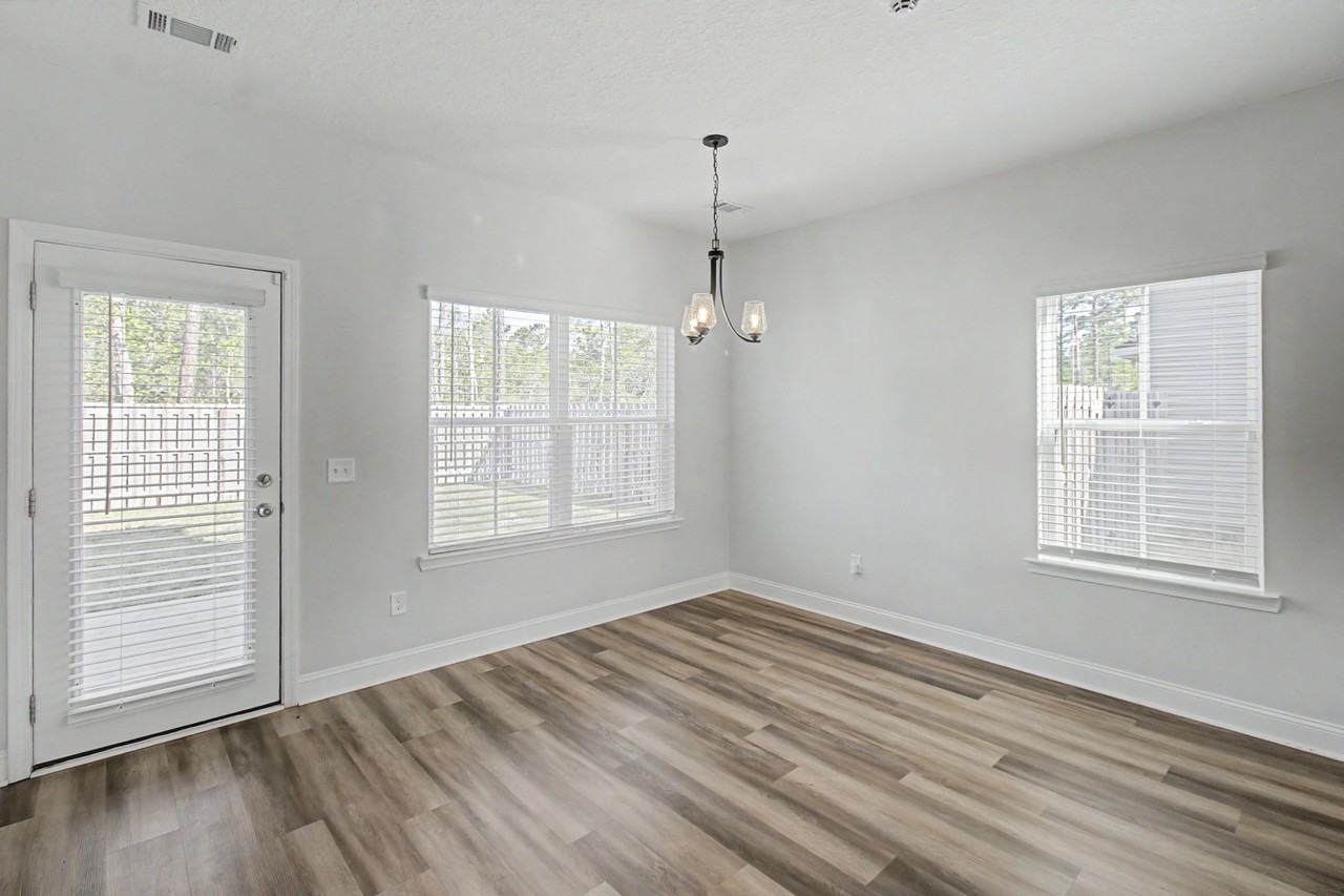 1257 Grayson Ave #1 - Photo 6 of 32
