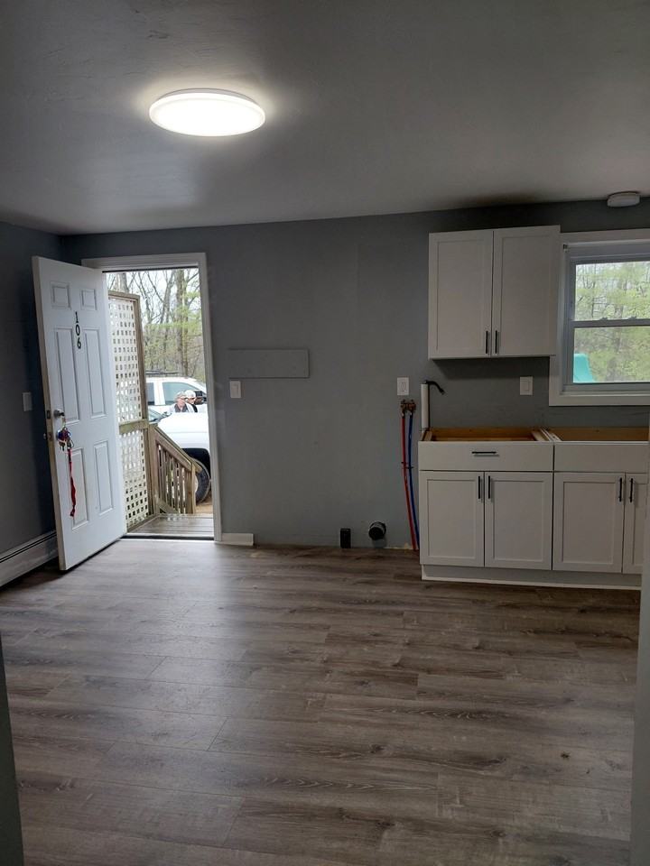 106 Winthrop St #106 - Photo 2 of 8