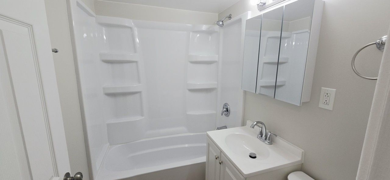 11013 S Lloyd Dr #4 - Photo 6 of 12