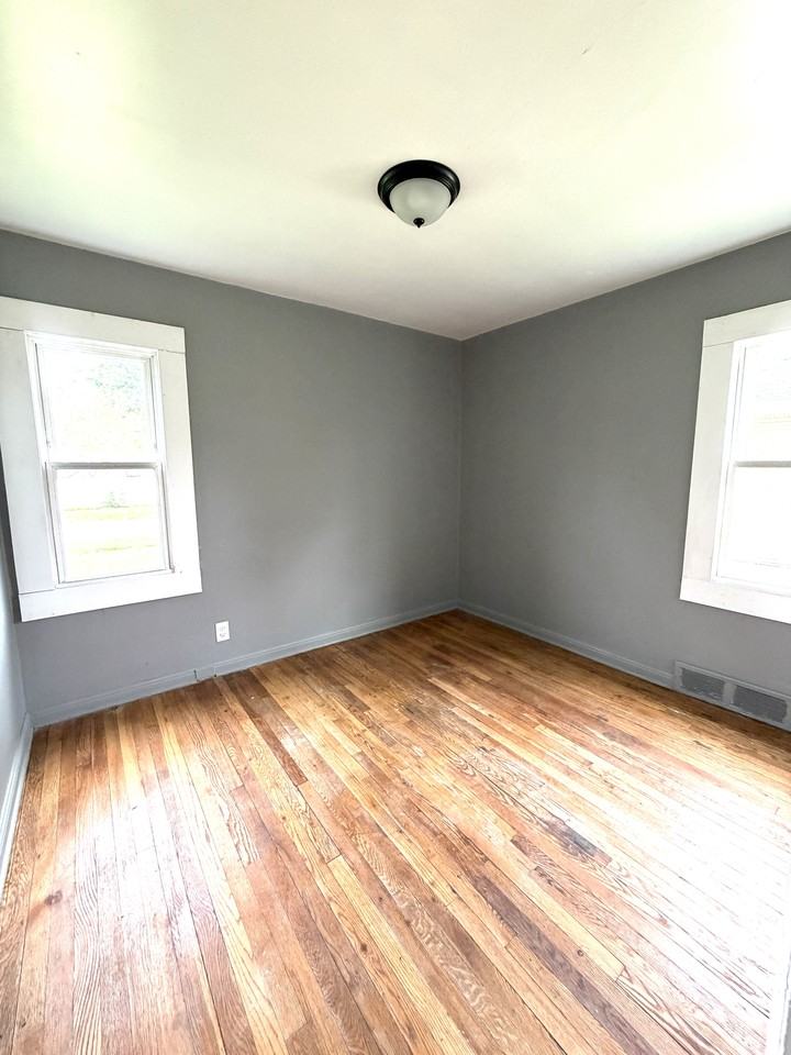 1486 Lavender Ave #1 - Photo 5 of 8
