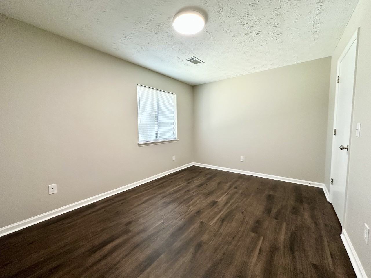2825 Snow Rd #A - Photo 6 of 11