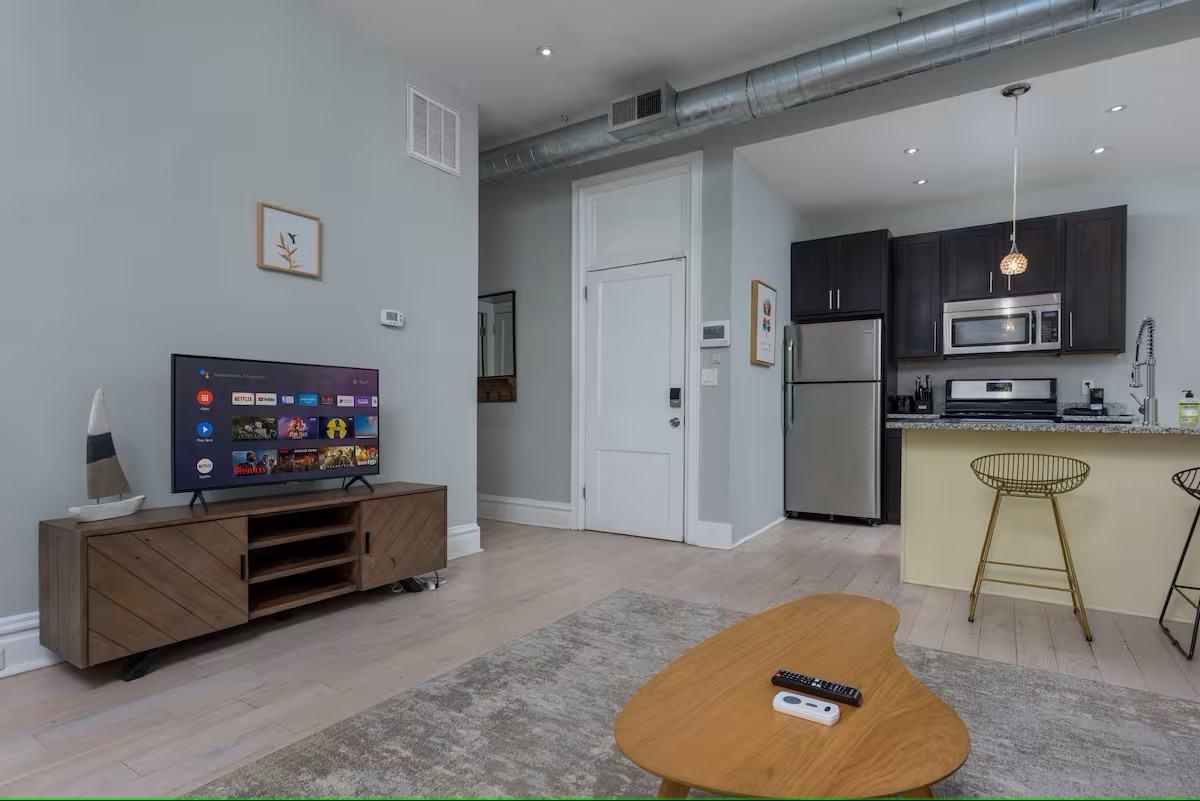 306 N 2nd St #1 - Photo 3 of 11