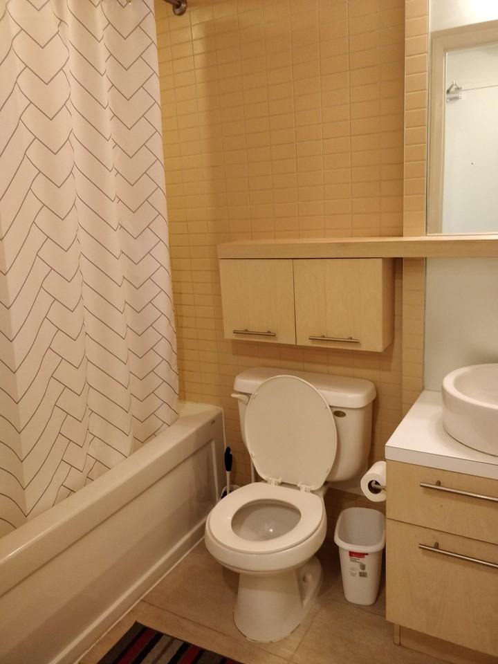 25 Carlton Street - Photo 6 of 7