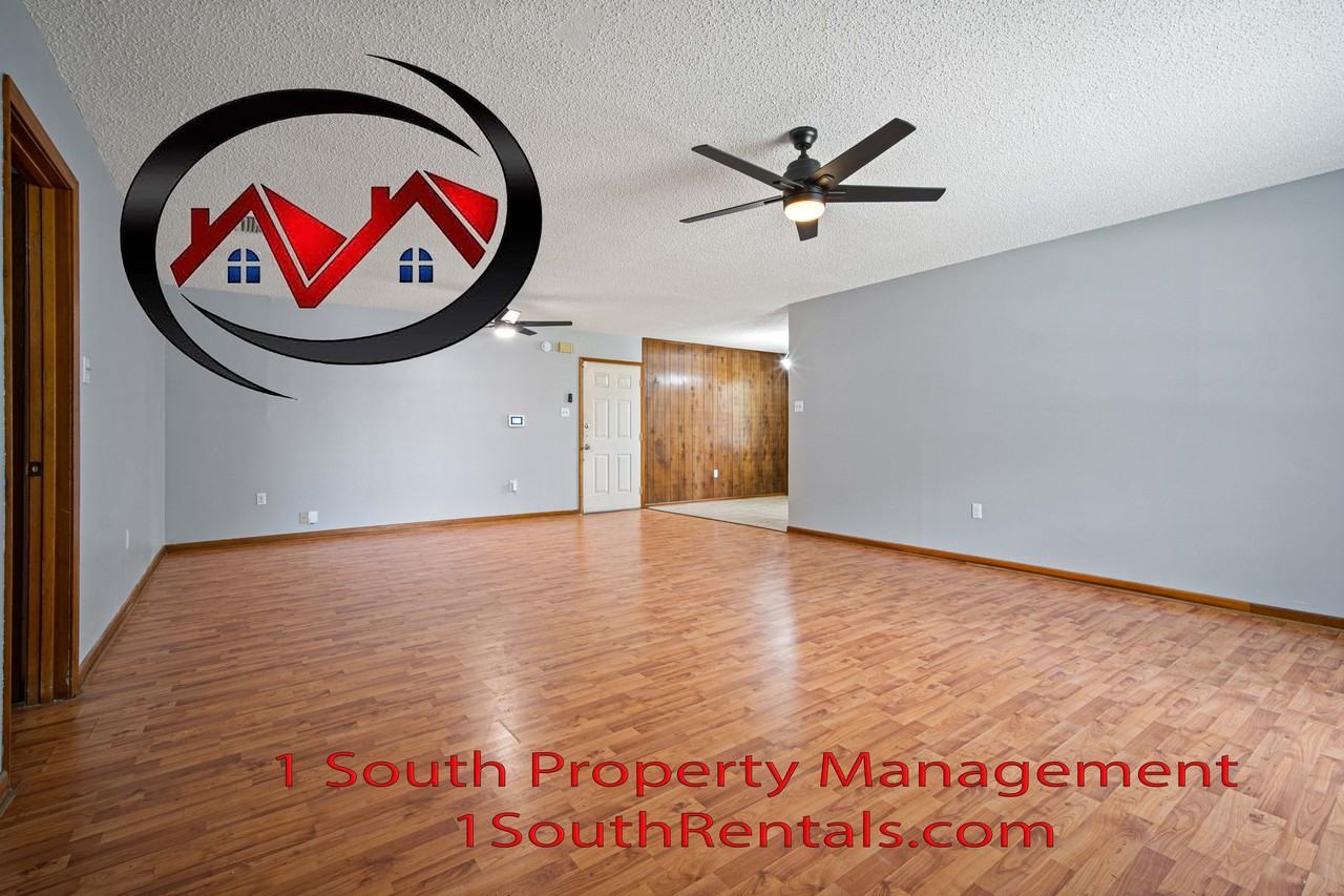 419 Morgan Ave #1 - Photo 3 of 18