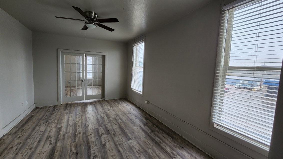 105 S Harriet Ave #4 - Photo 5 of 13