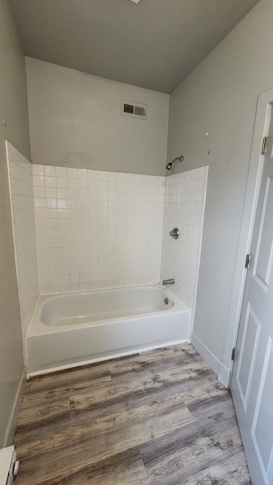105 S Harriet Ave #4 - Photo 6 of 13