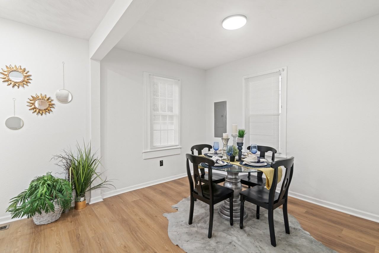 2104 Marshall Ave #1 - Photo 2 of 10
