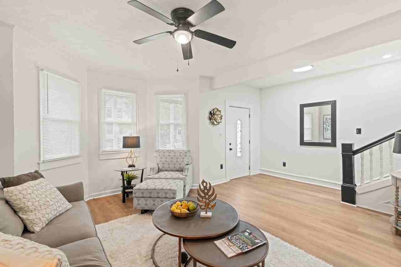 2104 Marshall Ave #1 - Photo 6 of 10