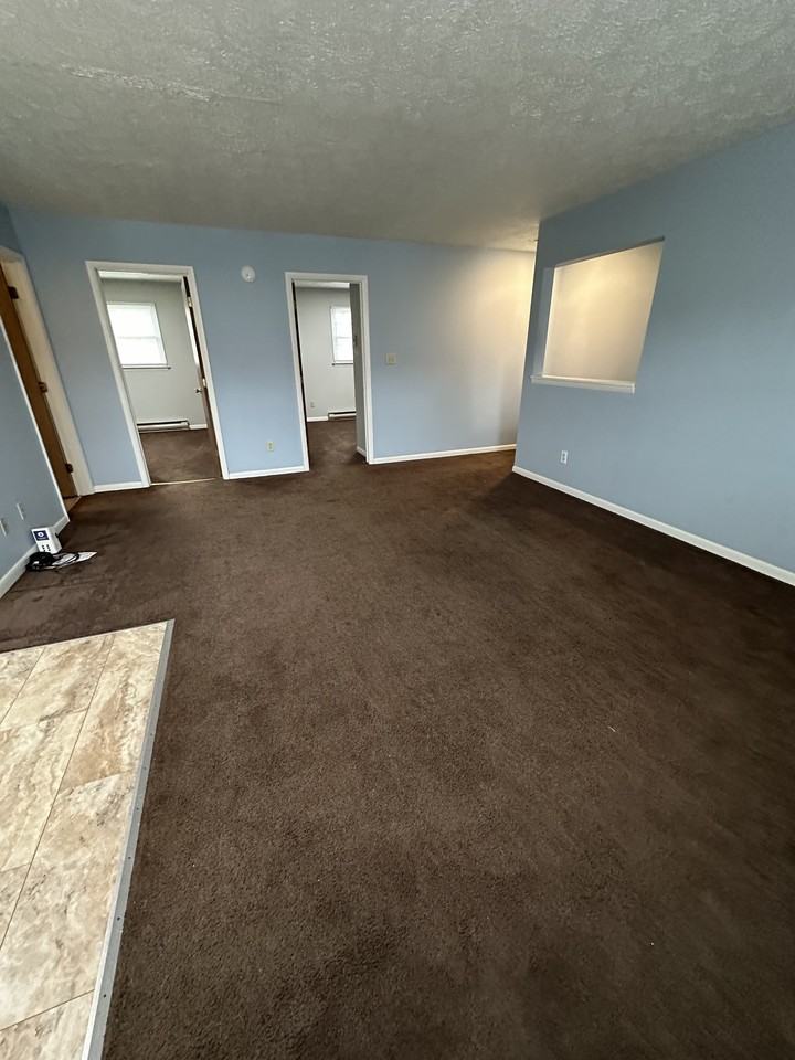 888 Wayne Ave #13 - Photo 4 of 16