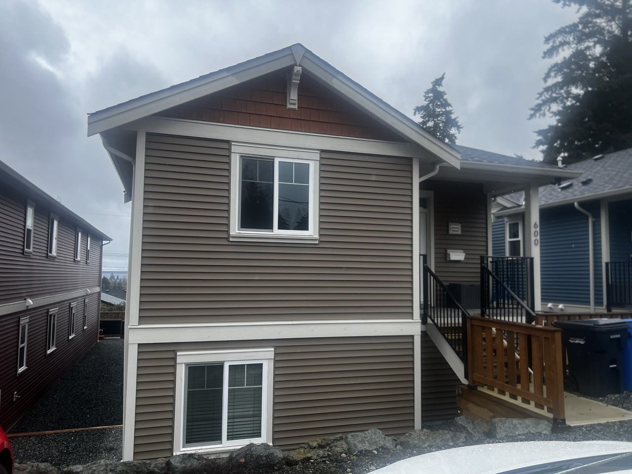 600 Hillcrest Ave #4 - Photo 2 of 13