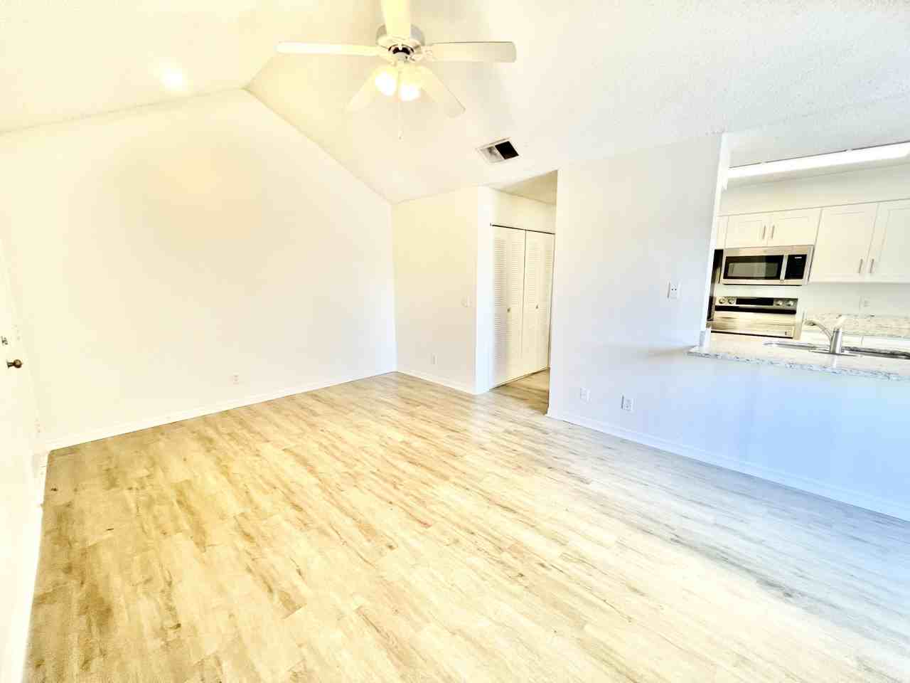 1065 S Hiawassee Rd #1 - Photo 3 of 11