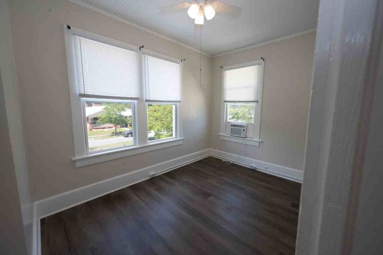 1821 Spencer AvenueUnit B #1 - Photo 5 of 15