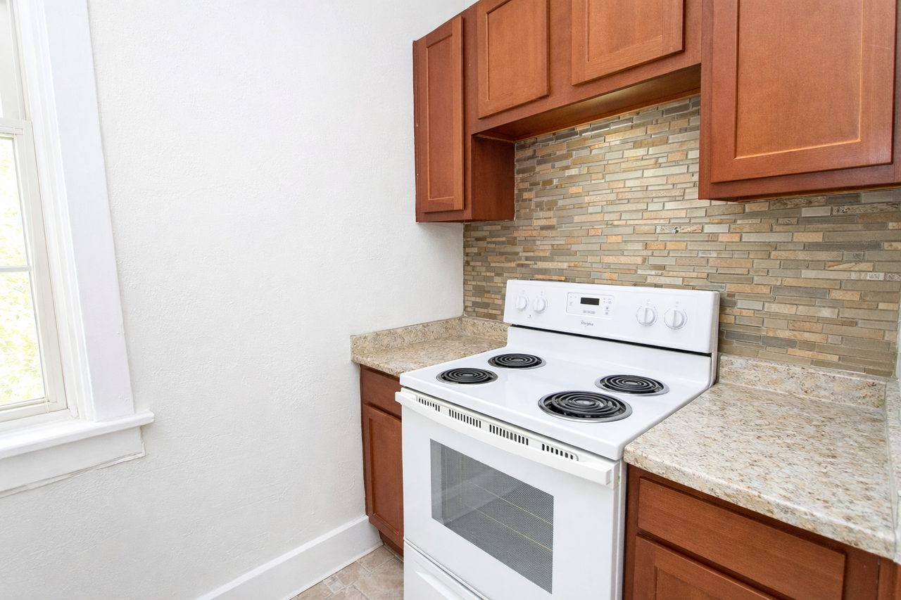 334 MELWOOD AVENUEAPT 6B #334-6B - Photo 4 of 7