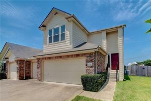 featured image of 1039 Janae Ct #1