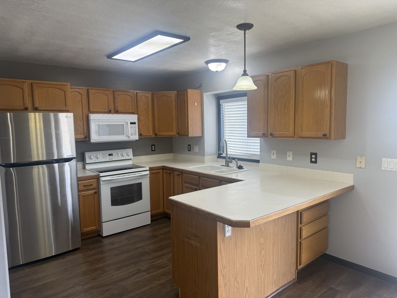 804 5th St #1 - Photo 2 of 20