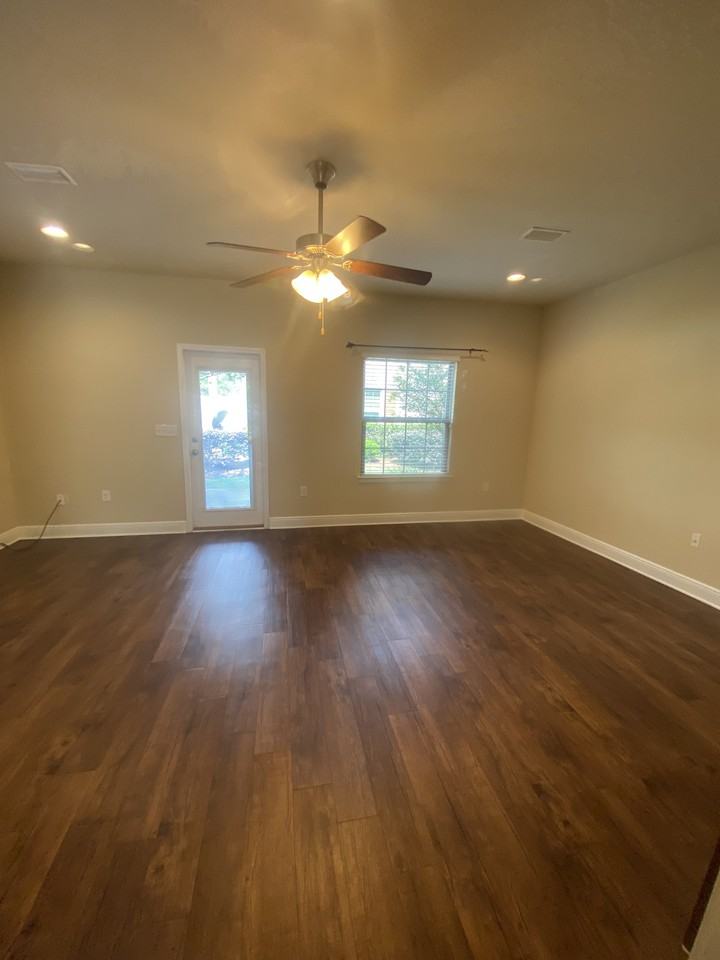 8733 Brown Pelican Cir #1 - Photo 7 of 30