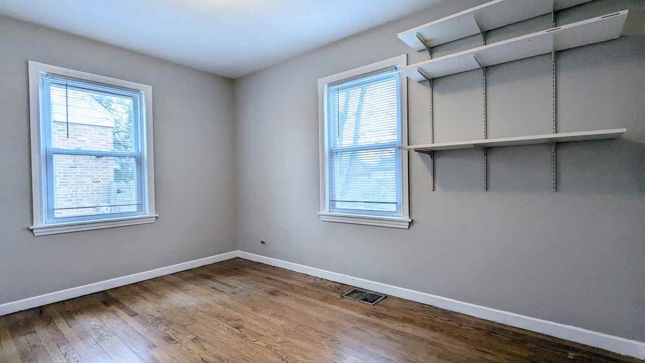 514 N Emerson St #1 - Photo 7 of 30