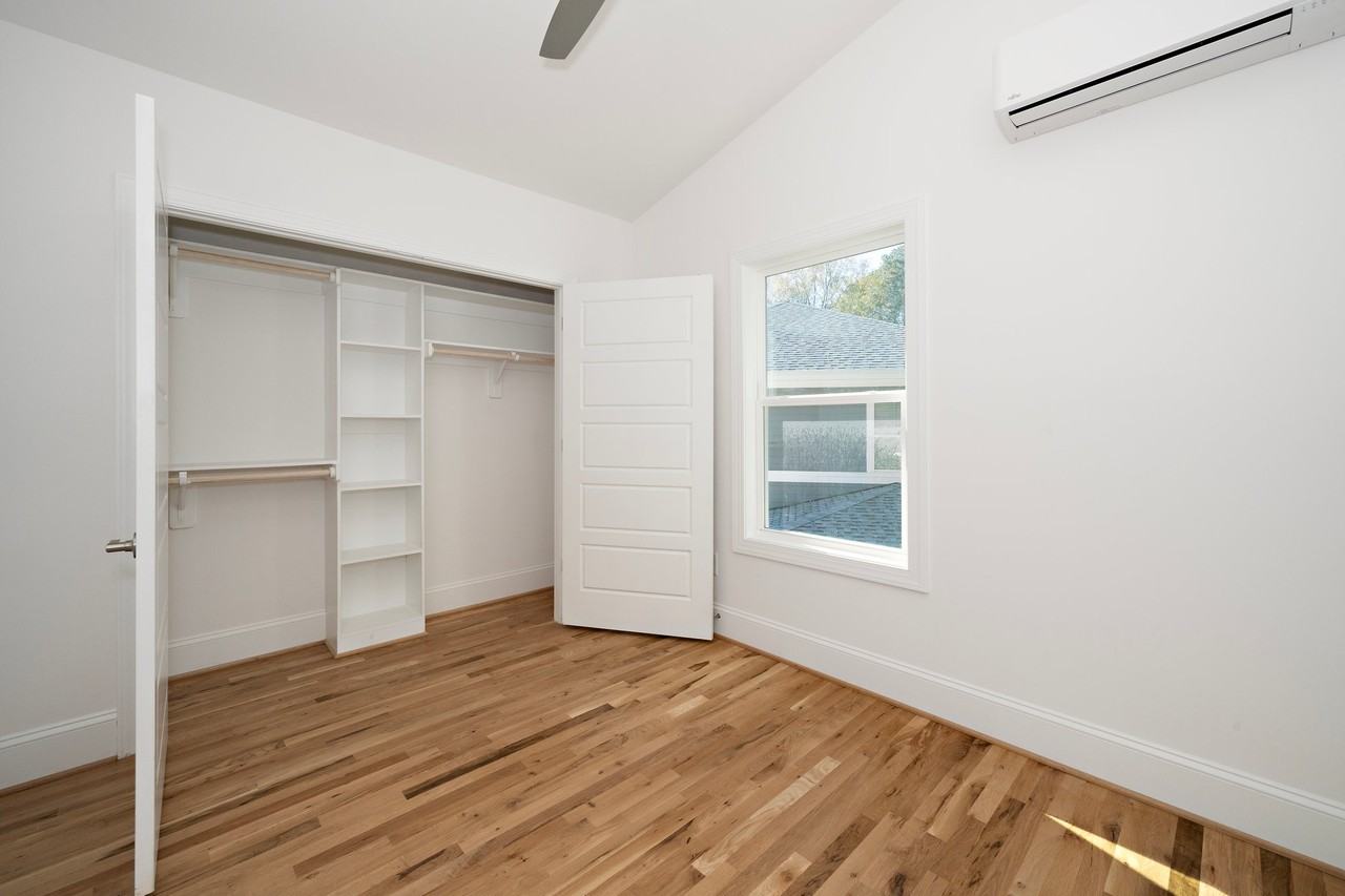 1749 Crest Rd #1 - Photo 6 of 9