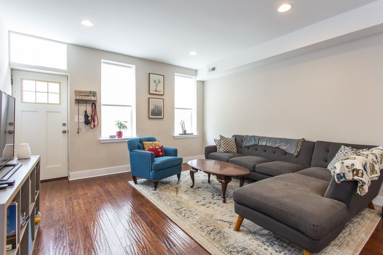 1711 Latona St #1 - Photo 3 of 25