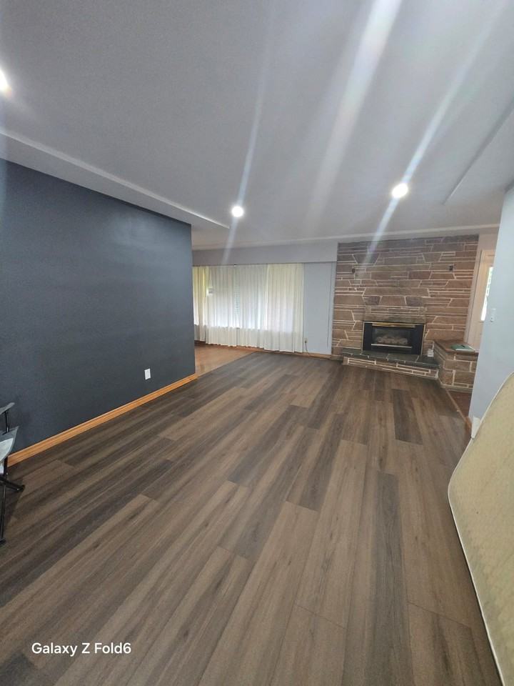 10995 64 Ave #1 - Photo 4 of 17