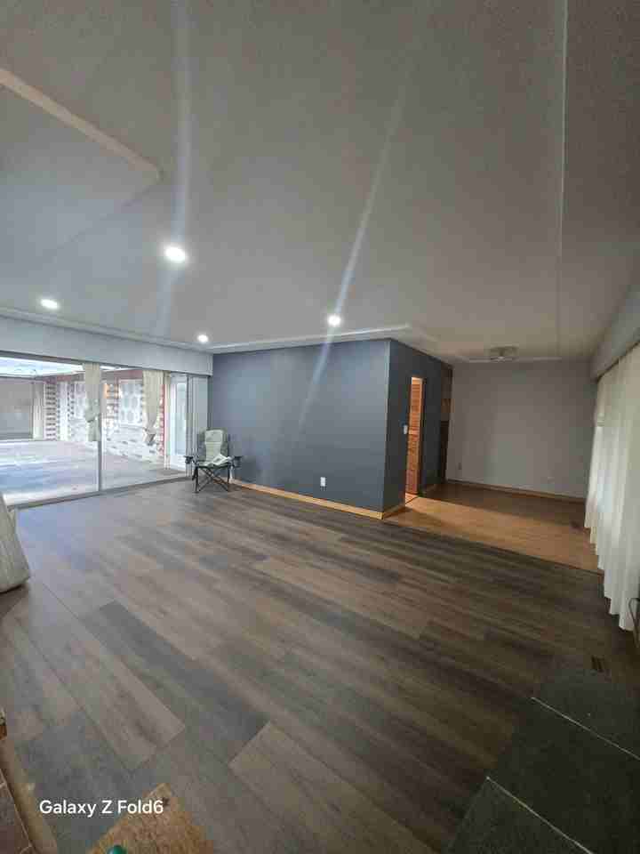 10995 64 Ave #1 - Photo 5 of 17
