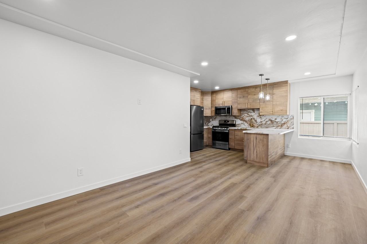 4473 Louisiana St #4473F - Photo 3 of 12