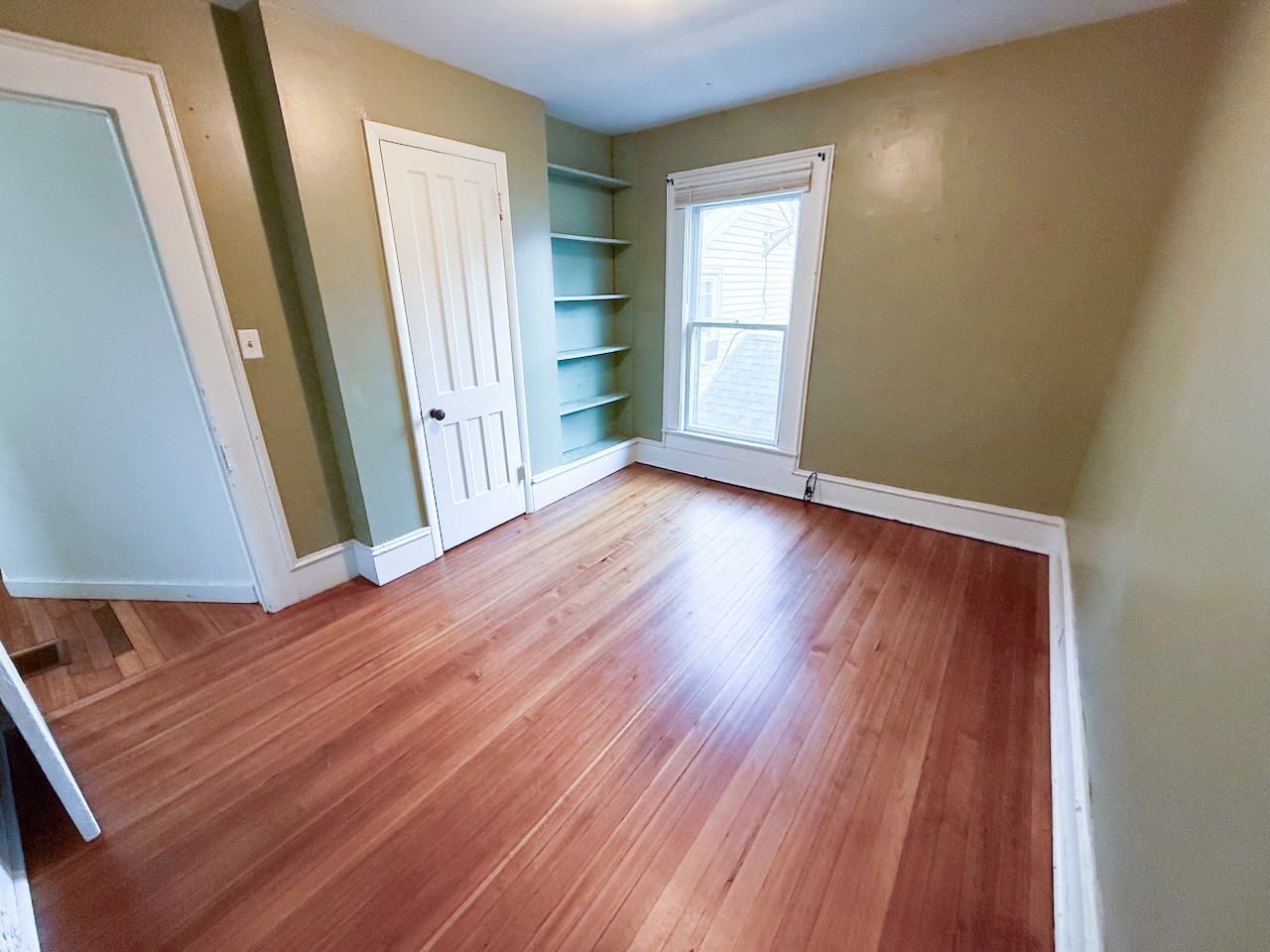306 W 3rd St #2 - Photo 4 of 20