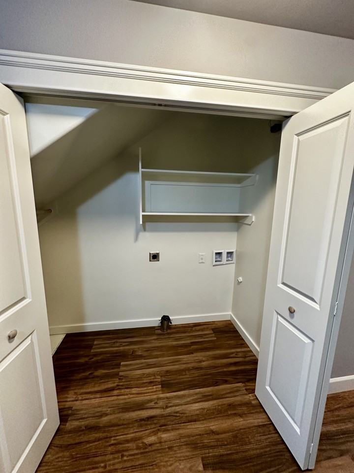 3760 Peter Ln Ne #3760 - Photo 5 of 20