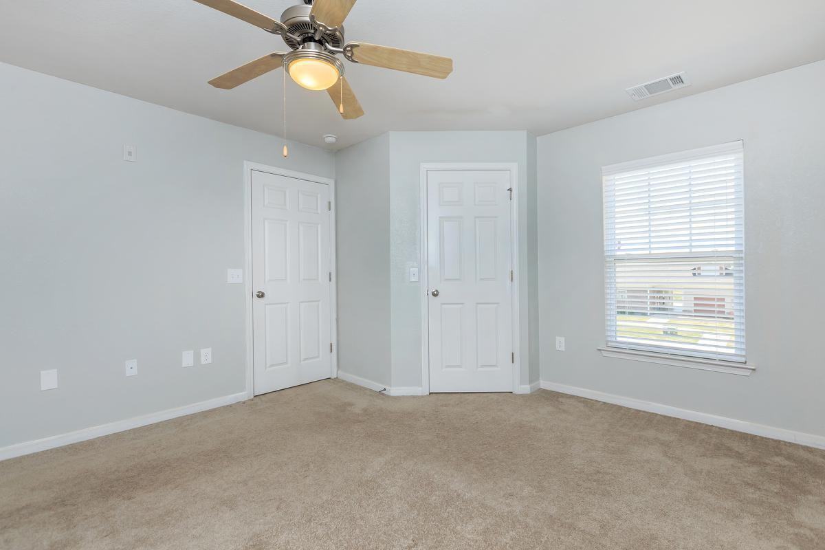 1110 S Collins Fwy - Photo 6 of 10