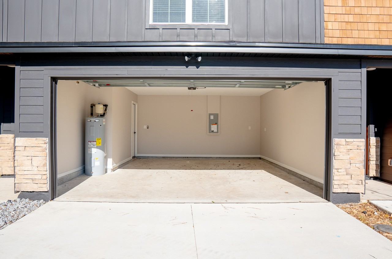 3296 Isabella Ct #3296 - Photo 3 of 19