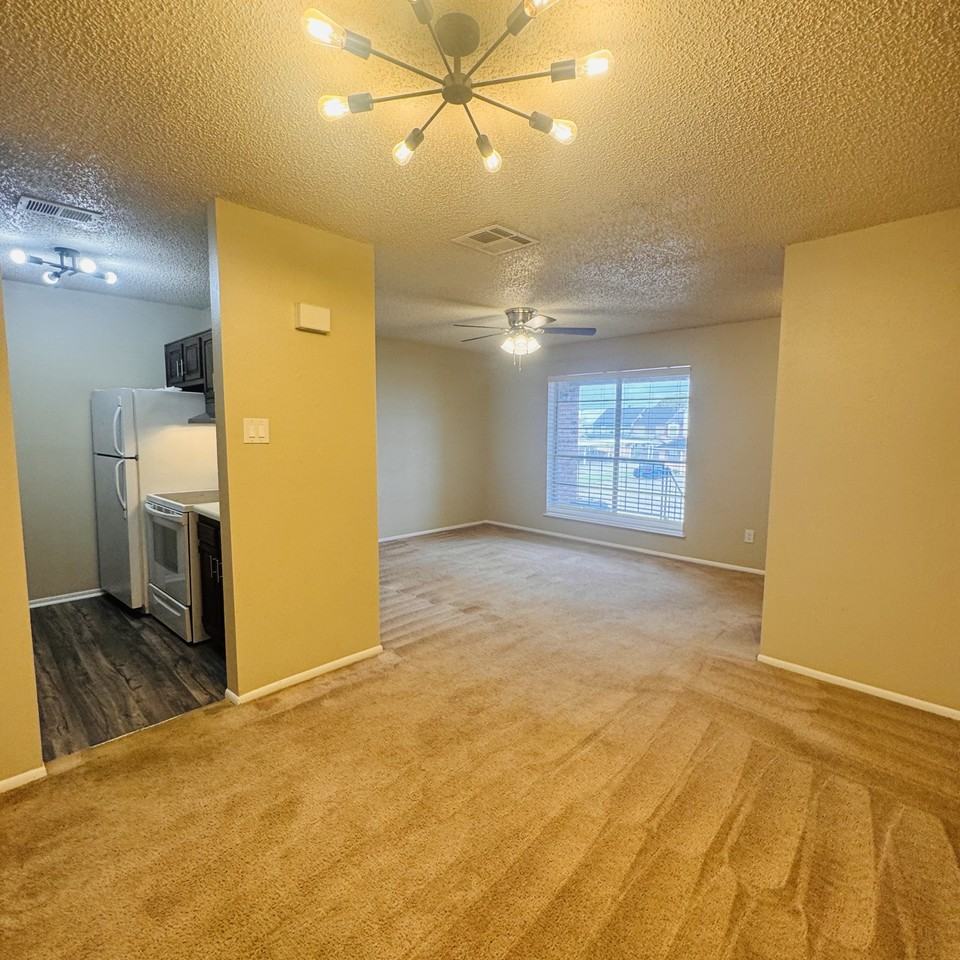 6824 Camden Ln - Photo 6 of 15