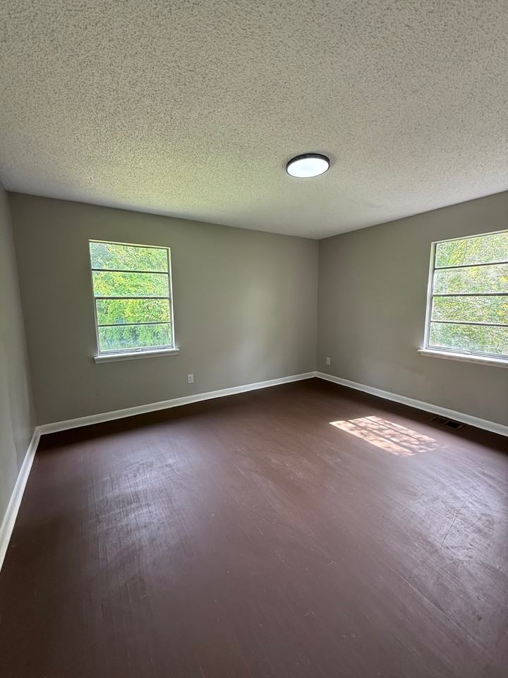 3720 Howard Ave Sw #1 - Photo 6 of 8