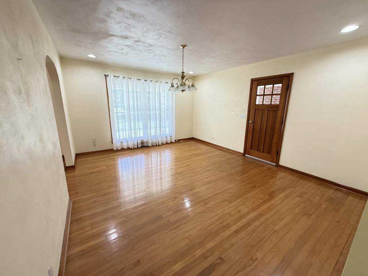 6583 New Jackson Hwy #1 - Photo 6 of 25