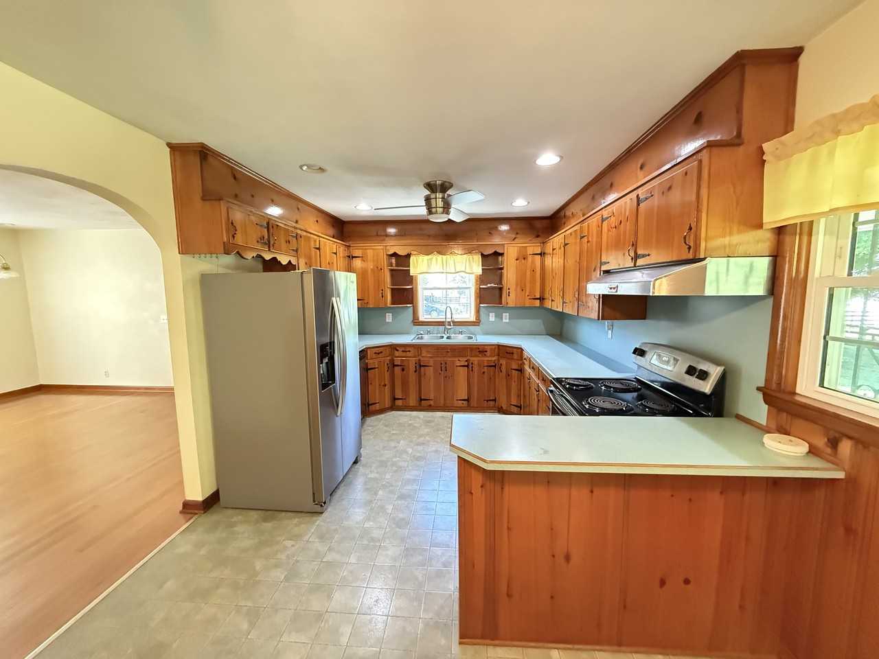 6583 New Jackson Hwy #1 - Photo 7 of 25