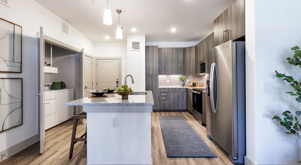 416 West Parsons Street - Photo 3 of 30
