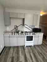 featured image of 3303 W Oakland Ave