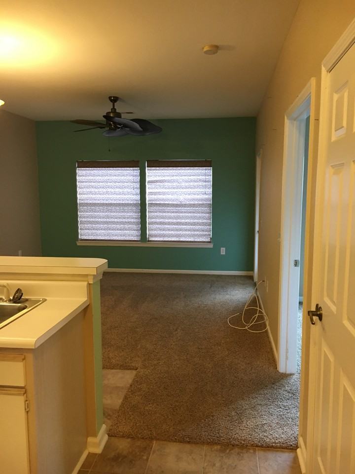 1302 River Oaks Dr #4A - Photo 6 of 10