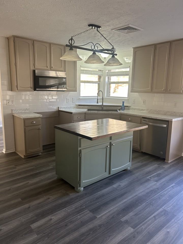 533 Woodland Hills Dr #1 - Photo 6 of 21