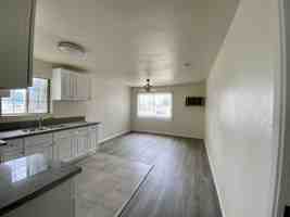 featured image of 1047 W 8th St