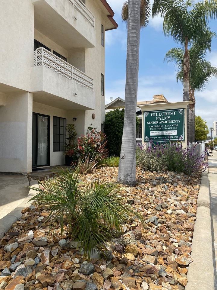 Hillcrest Palms Apartments - Photo 7 of 43