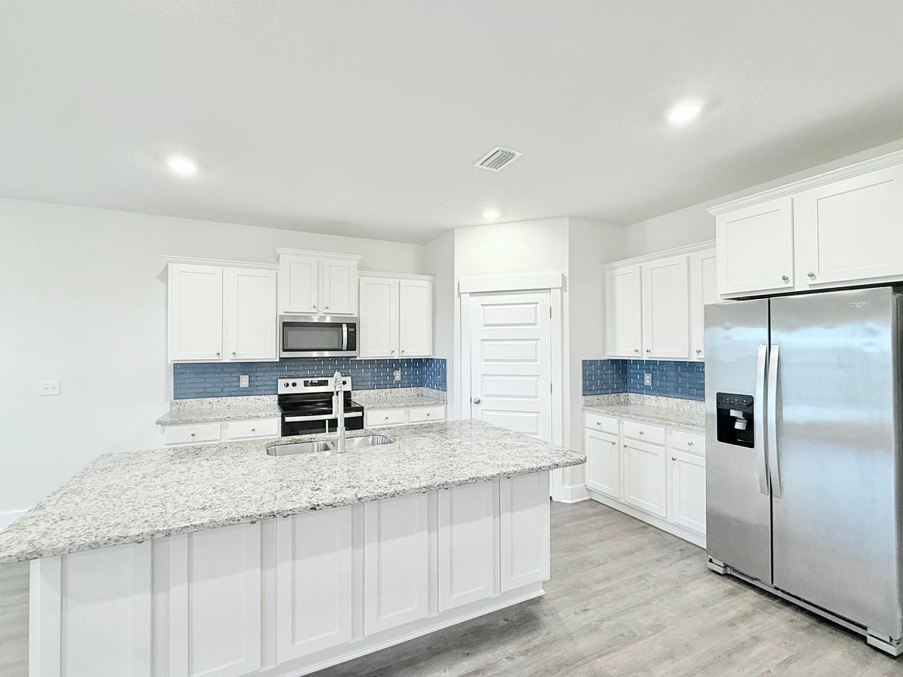 5768 Conley Ct - Photo 5 of 19