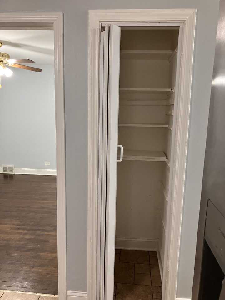 7344 South Rockwell Street - Photo 4 of 8
