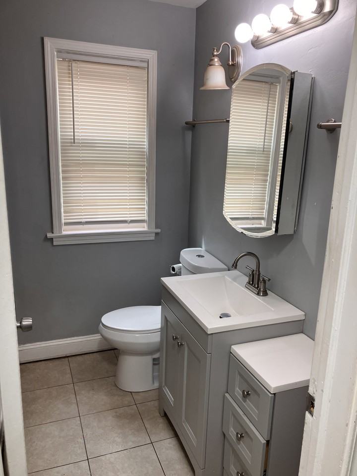 7344 South Rockwell Street - Photo 7 of 8