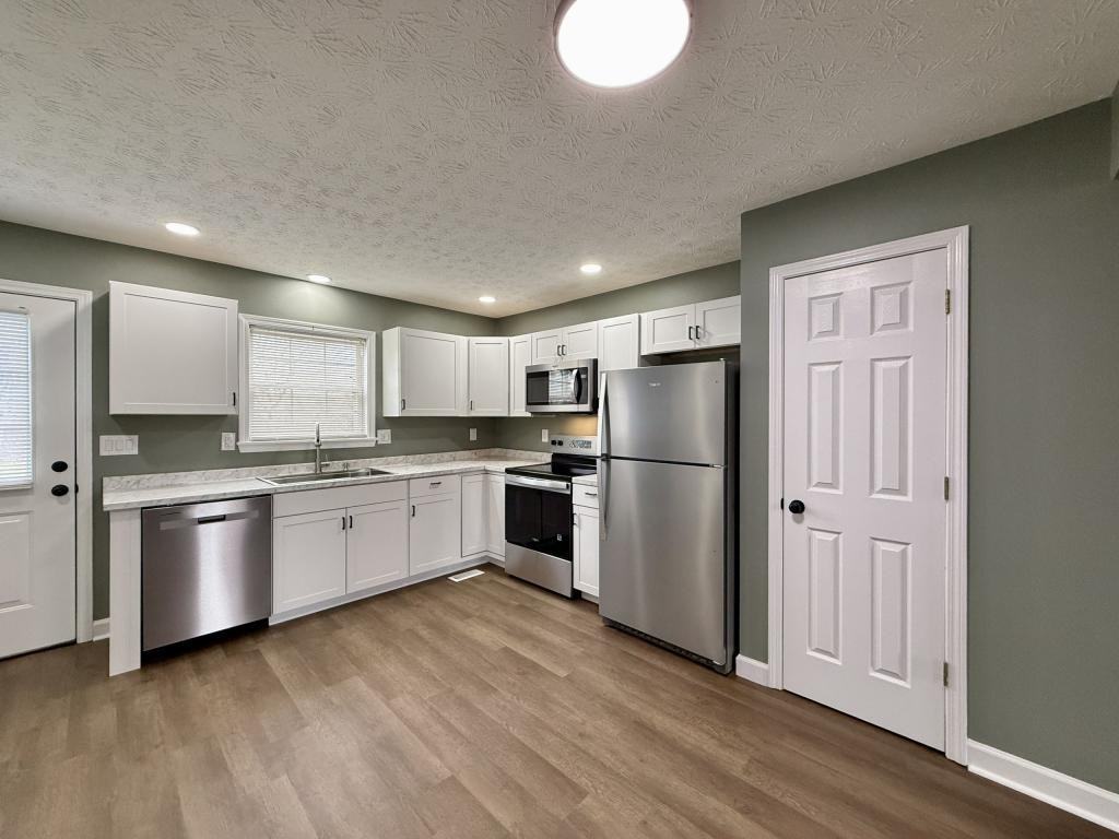 3875 Erwin Hwy - Photo 5 of 17