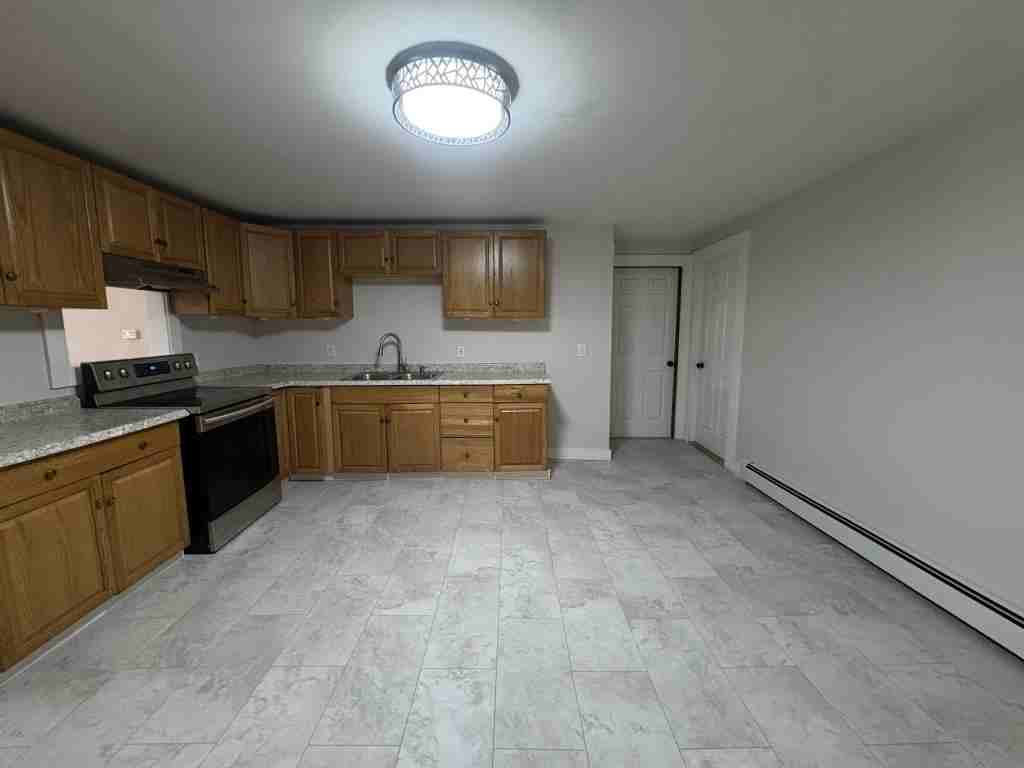 11 Boothby St Apt 1 - Photo 7 of 23